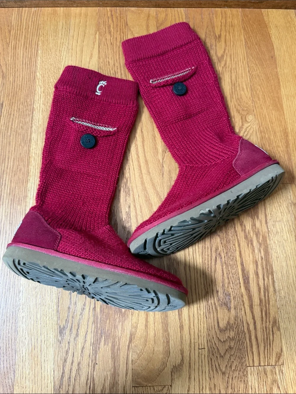 UGG Knit Pocket Button Boots Red UC Bearcat symbol embroidered Style 1879 Size 7